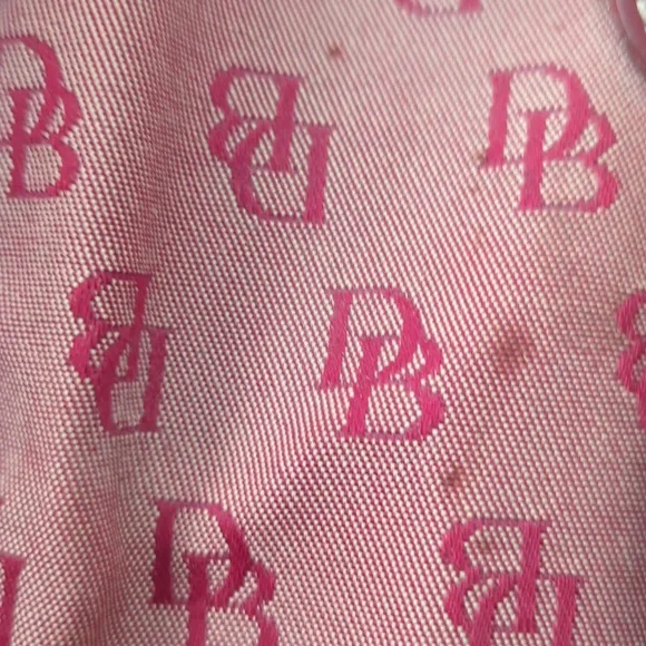 VINTAGE DOONEY & BOURKE RED SIGNATURE MINI DRAWSTRING BUCKET HANDBAG - Picture 11 of 15